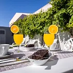فندق مبيت وإفطار Ilheu 25 House 4*