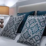 Ilheu 25 House فندق مبيت وإفطار