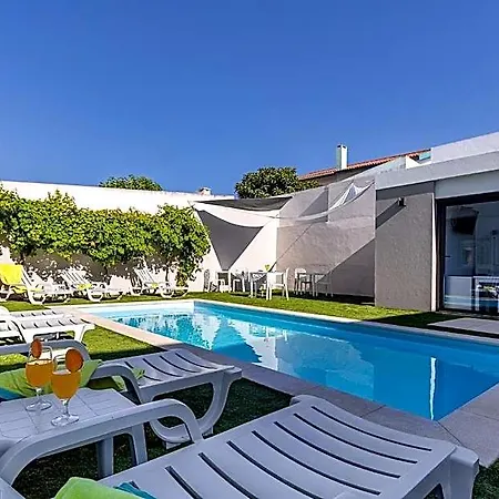 Ilheu 25 House 4*