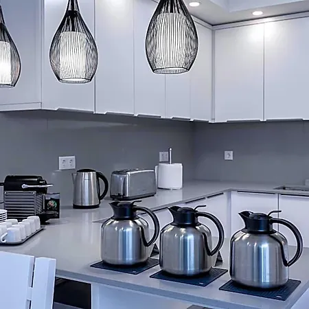 Ilheu 25 House לינה וארוחת בוקר
